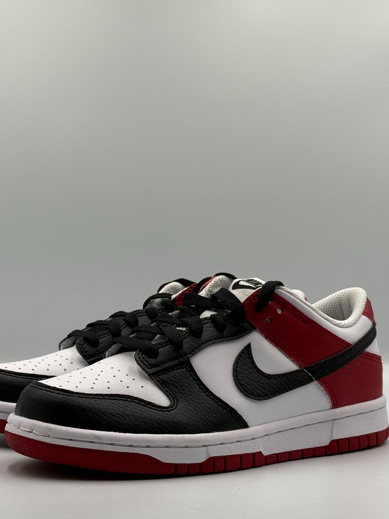 New Nike Dunk Low Gs Black Toe Gym Red Chicago Nby Hf9980-600 Women Sz 6.5 / 5y